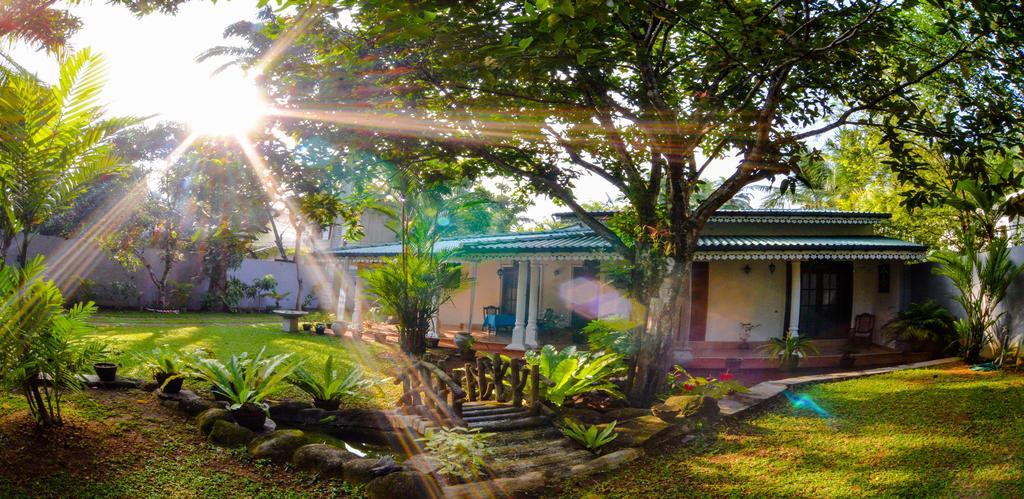 Thambara Villa อูนาวาตูนา ภายนอก รูปภาพ