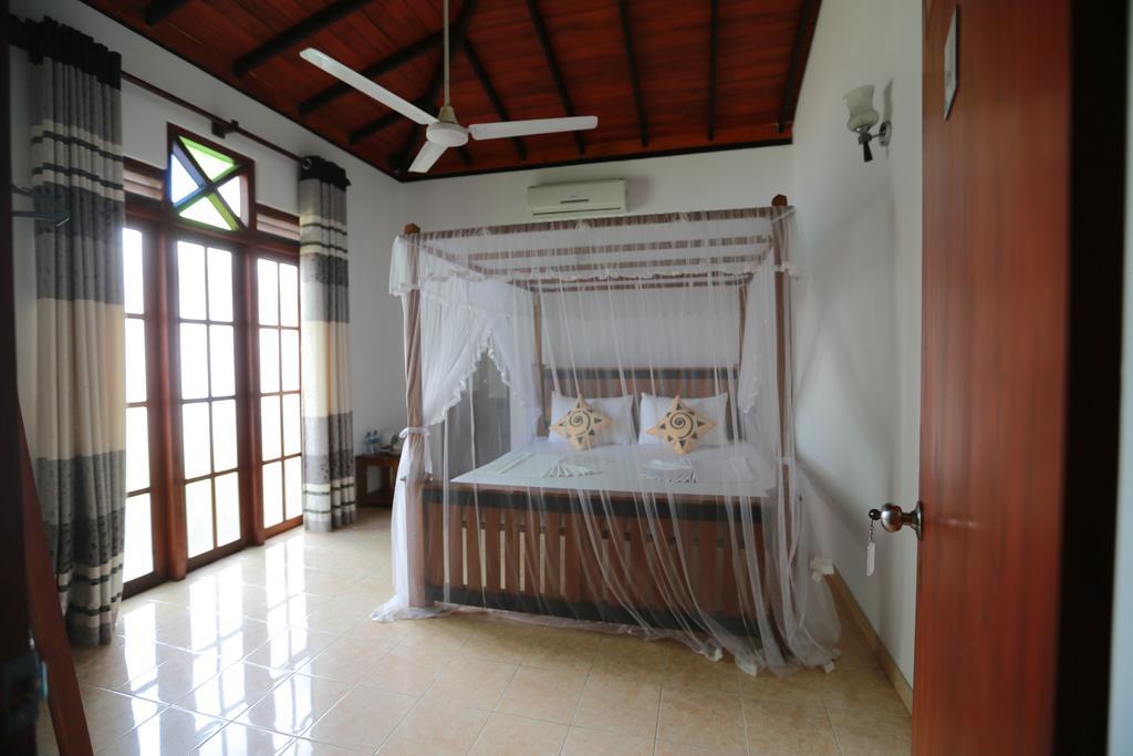 Thambara Villa อูนาวาตูนา ภายนอก รูปภาพ